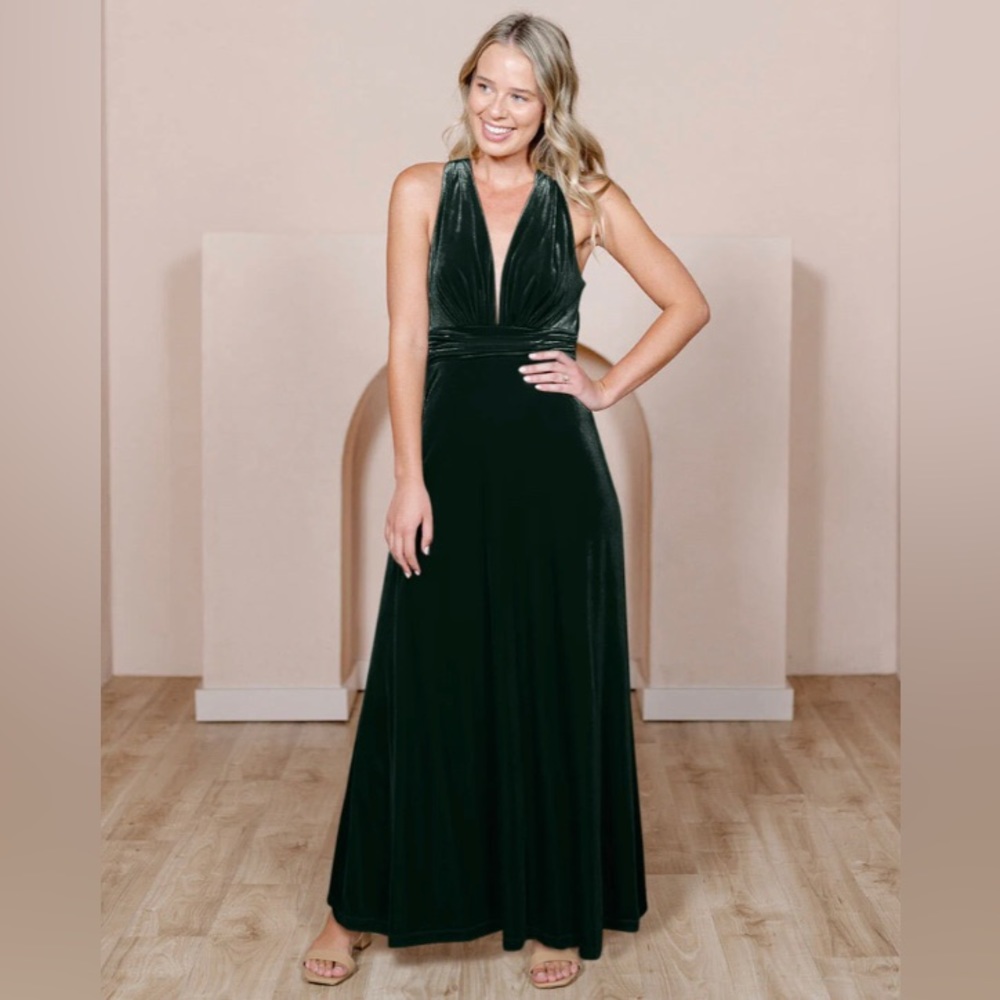 Revelry Dylan Velvet Dress Emerald